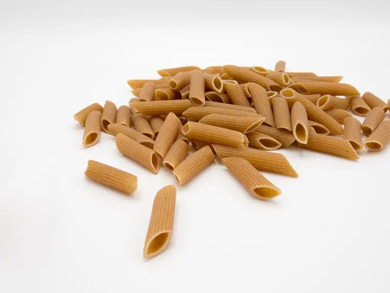 Macarrones integrales crudos