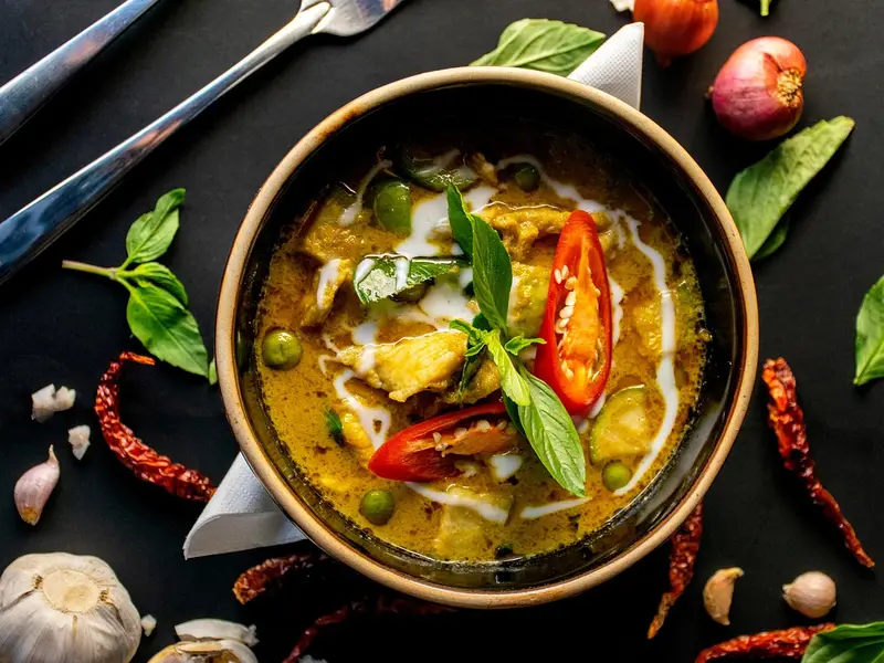 Curry en un cuenco